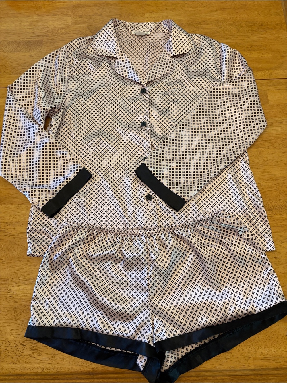 Linea Donatella Cream and Black Geometric Two-Piece Pajama Set